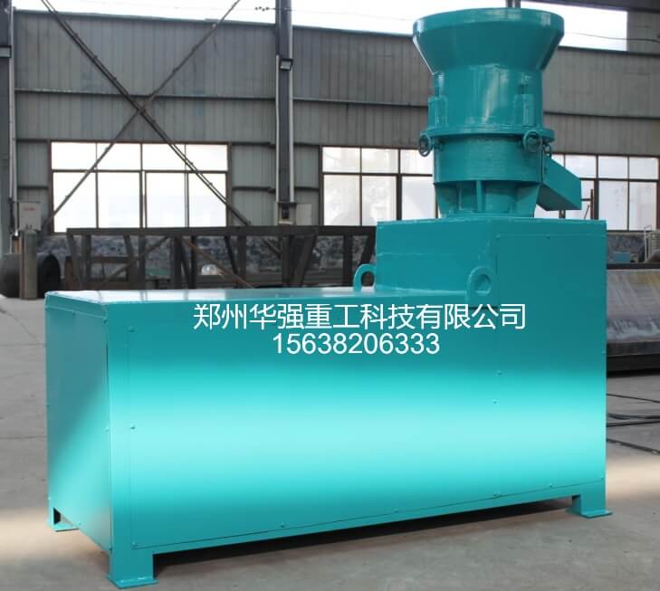 小型有機肥生產(chǎn)線選什么造粒機？平模擠壓造粒機優(yōu)勢在哪？